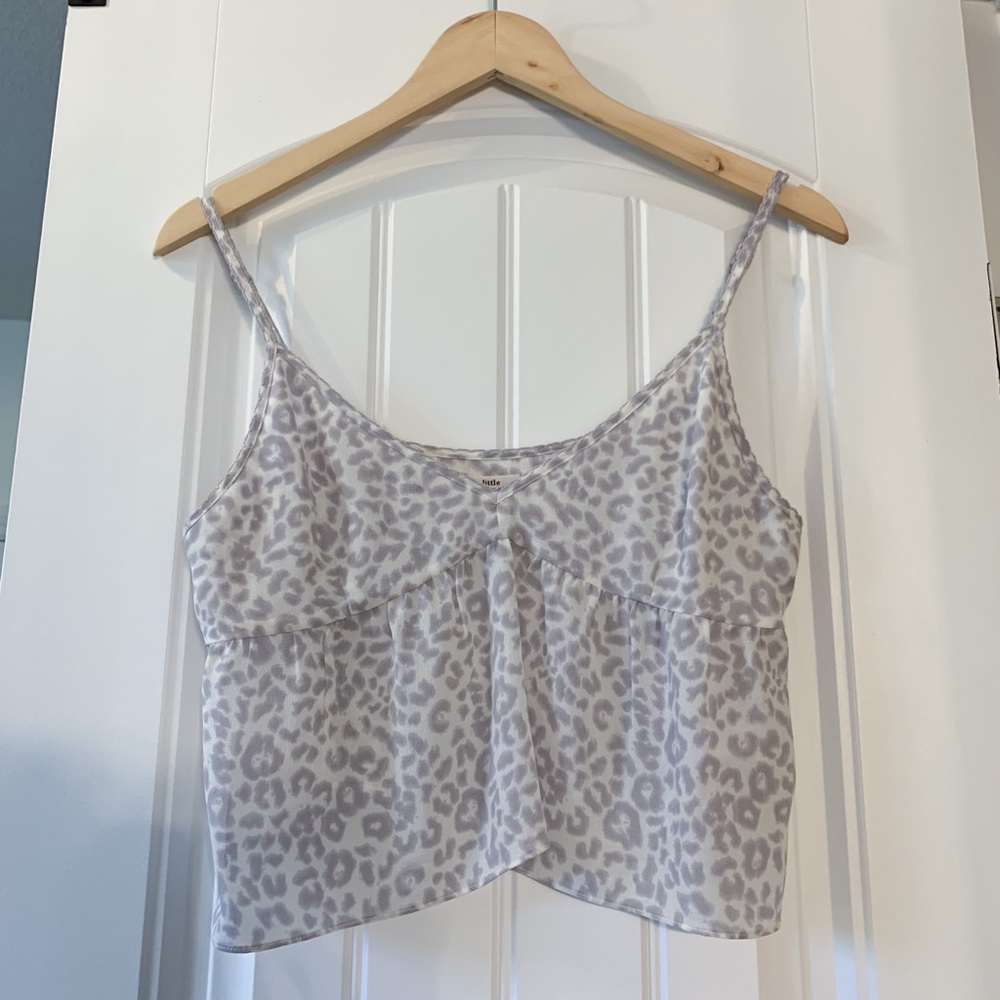 Little moon cropped leopard camisole